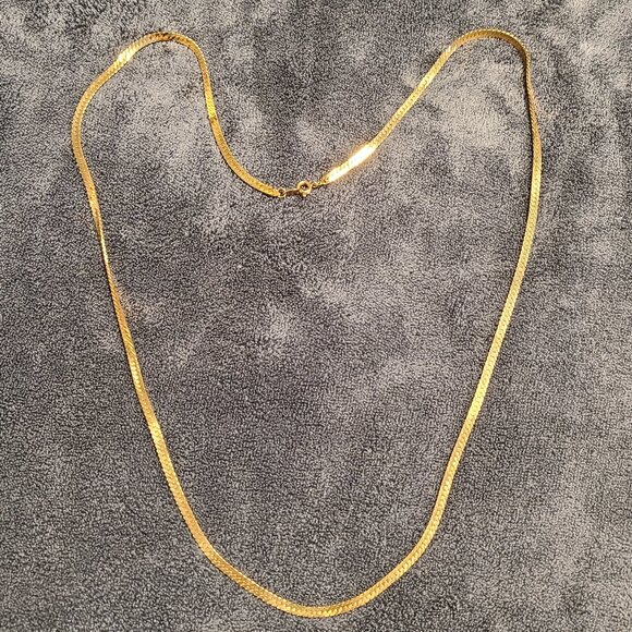 LIKE NEW Lightly Rose Tinted Gold Tone Snake Necklace. - Picture 1 of 4